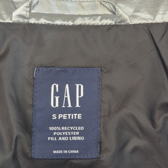 Gap Silver Big Puff Crop Jacket - Size SP - Picture 15 of 16